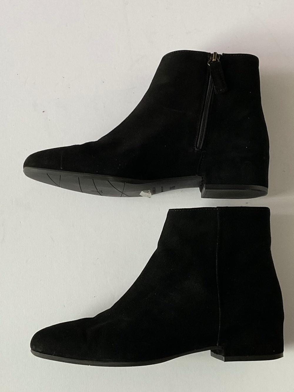 AQUATALIA Ulyssa Ankle Boot Black Suede Hidden Wedge Heel Size 8.5 - Picture 3 of 10